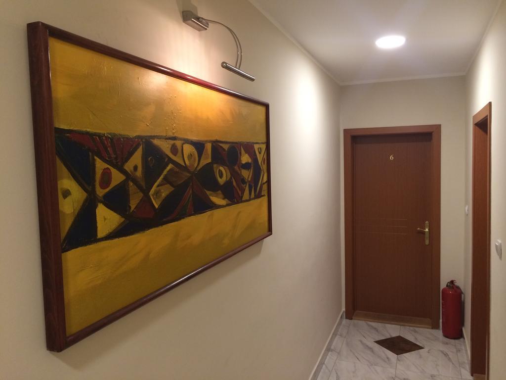 לינה וארוחת בוקר פירוט Prenociste Gazela חדר תמונה